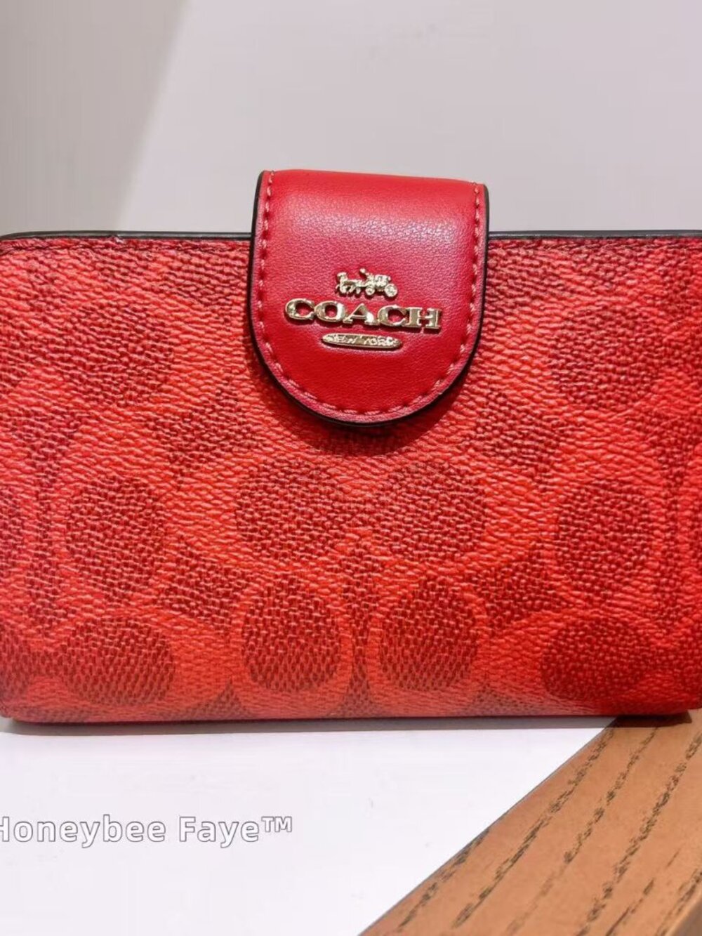 NWT Coach Medium Corner Zip Wallet In Signature Canvas CW786